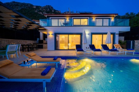 Villa Therapy 620
